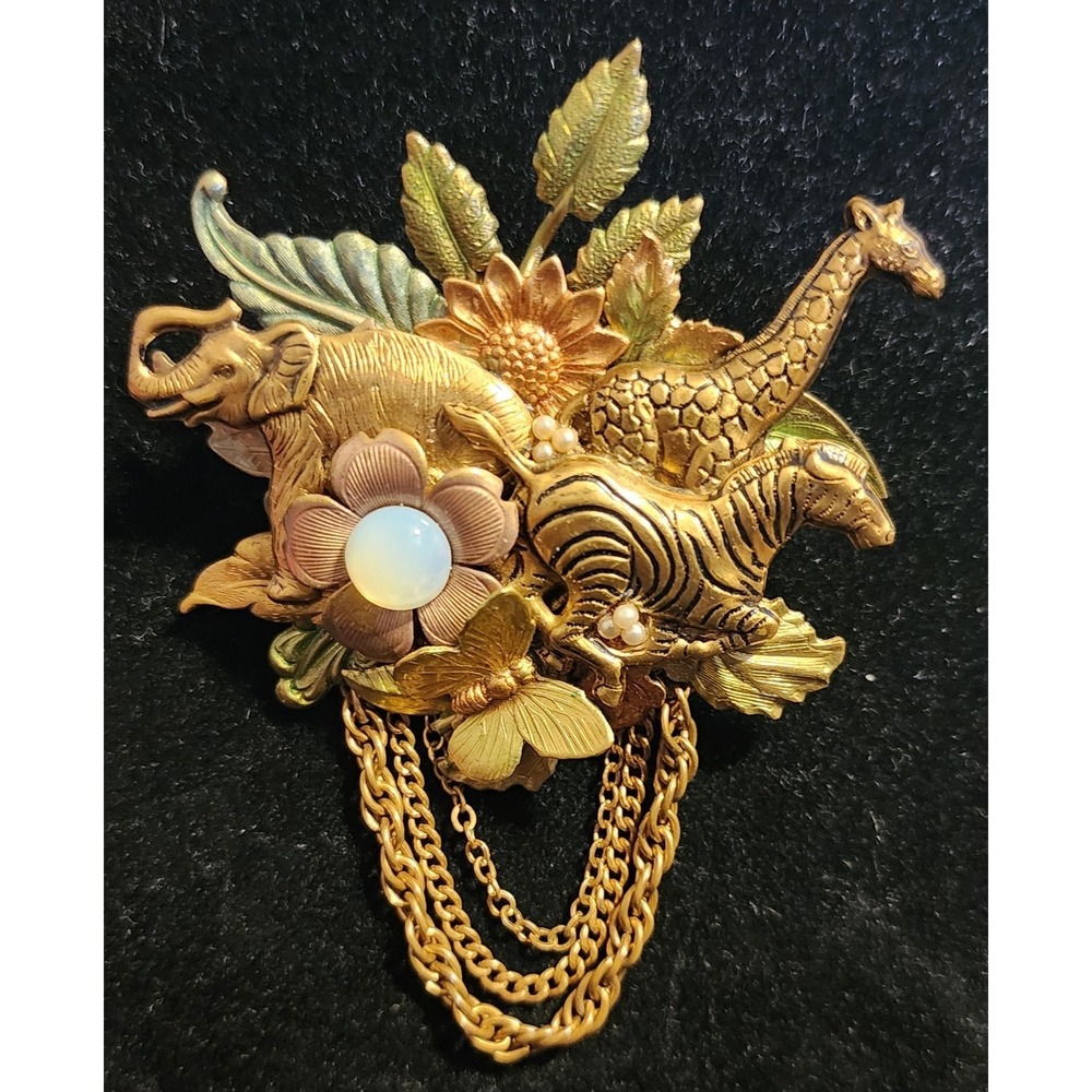VTG Animal Brooch Gold Tone Elephant Giraffe Zebra Chain Pin - Picture 1 of 4
